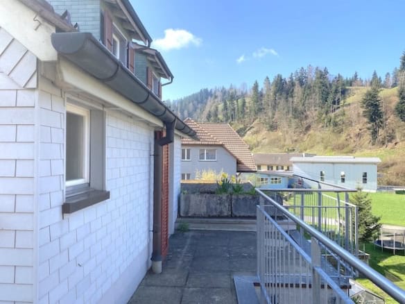 Dreifamilienhaus mit grossem Garten in Wasen
