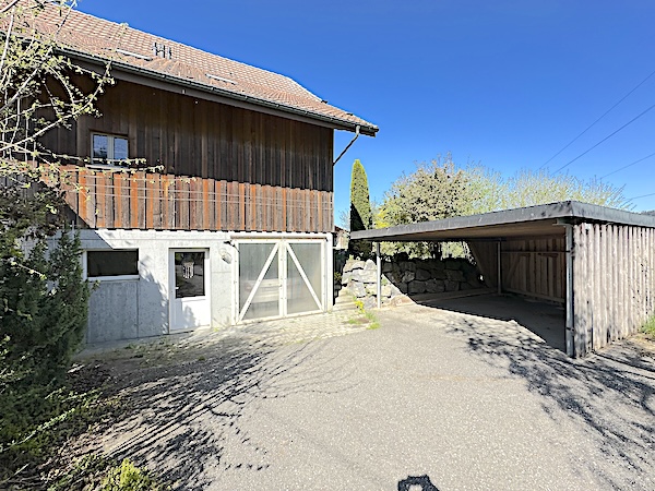 Bauernhaus, Stöckli m. 2 Wohnungen, Quellen, Aussicht, Sonne