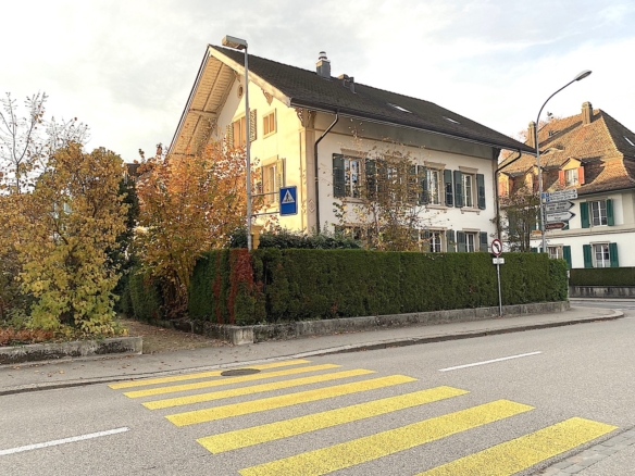 Charakterstarkes Mehrfamilienhaus mit 4 Wohnungen